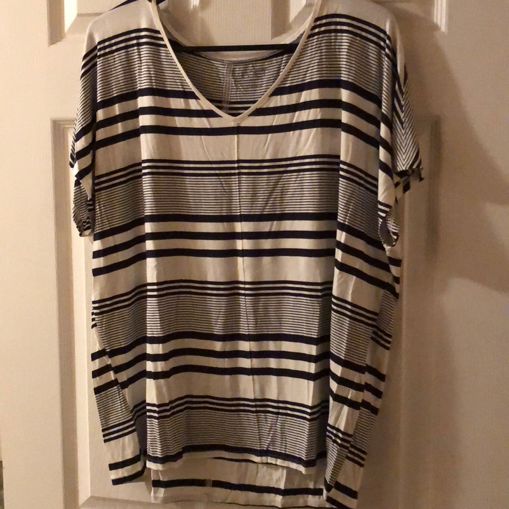 Ann Taylor short sleeve top